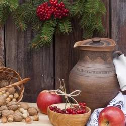 Фольклорные посиделки «Медовый, яблочный, ореховый»