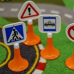 Лекция «Безопасное поведение на дорогах»