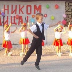 Праздник «Вот эта улица, вот этот дом...», Надежда
