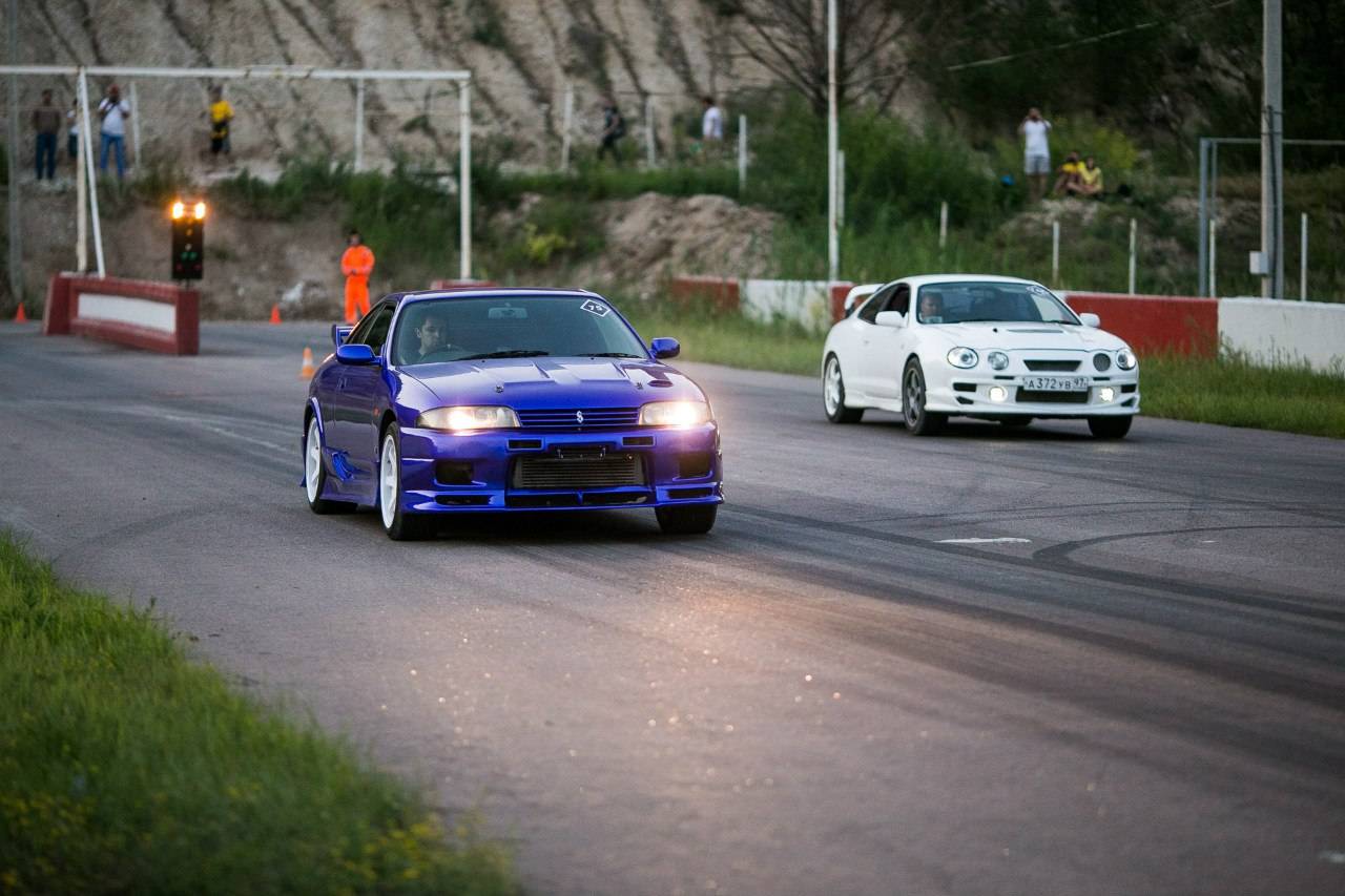 Драг скайлайн 34. Ниссан скайлайн драг. Drag skyline r33. Skyline drag. Skyline drag.