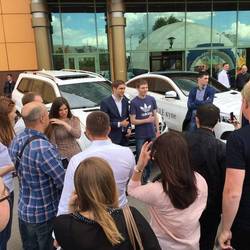 Творческая встреча с пилотом ФОРМУЛЫ-1 Виталием Петровым "СТУПЕНИ - ПУТЬ К УСПЕХУ", Иваново